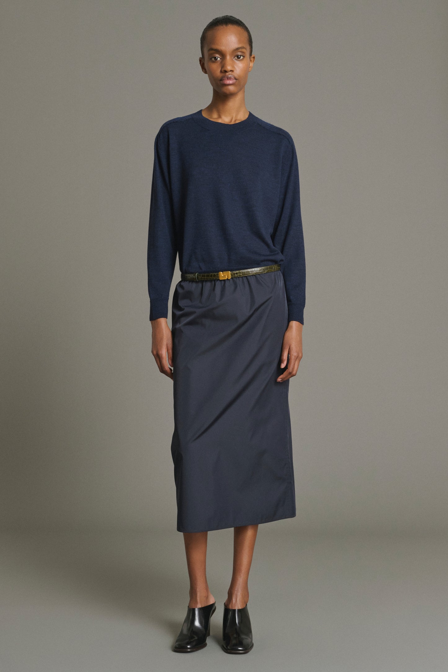 Pio Pullover - Navy Fine Merino Wool Women - Soeur